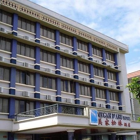 Megah D'Aru Hotel Кота-Кинабалу Экстерьер фото